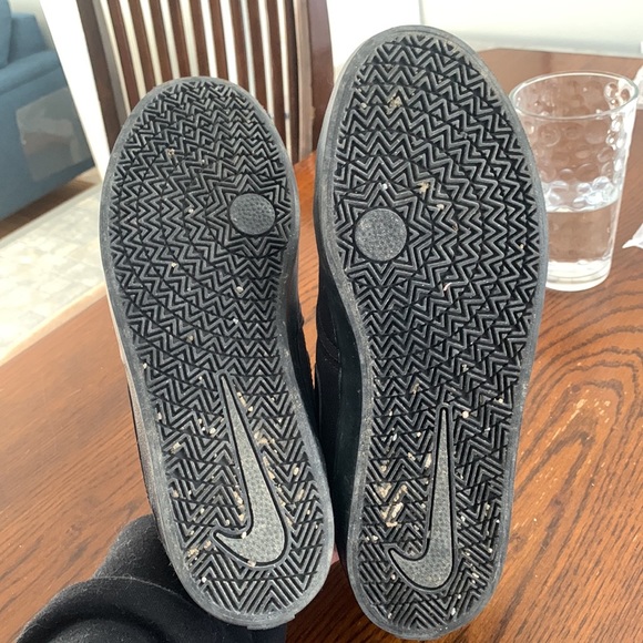 Nike SB all black 🌚 - Picture 4 of 4